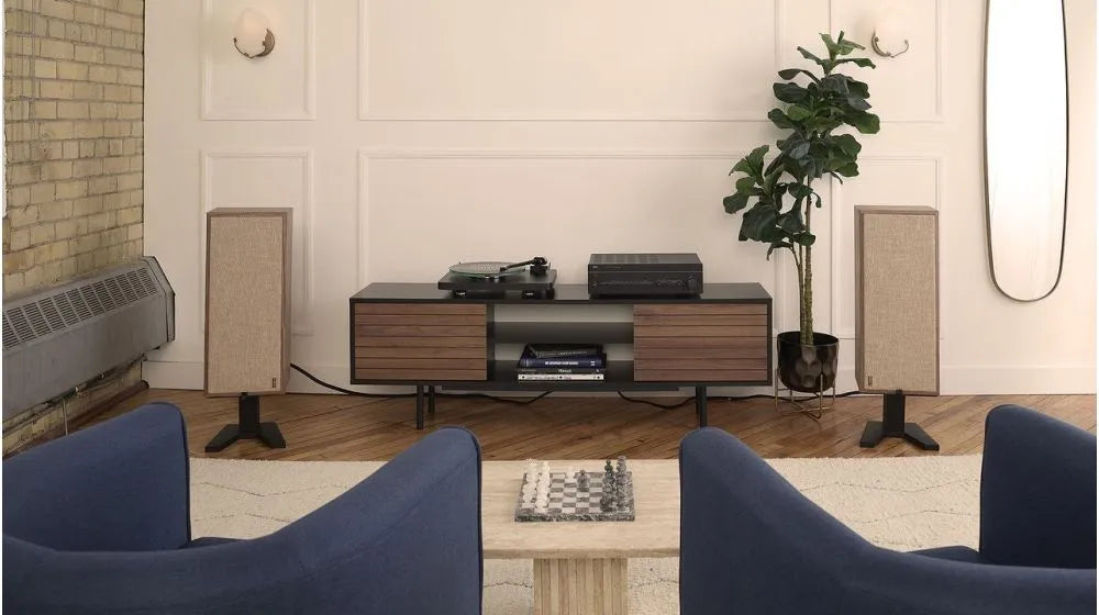 Soundstage! Global’s “My Audiophile Neighbour” Discovers Hi-Fi with the Passif 50 Loudspeaker