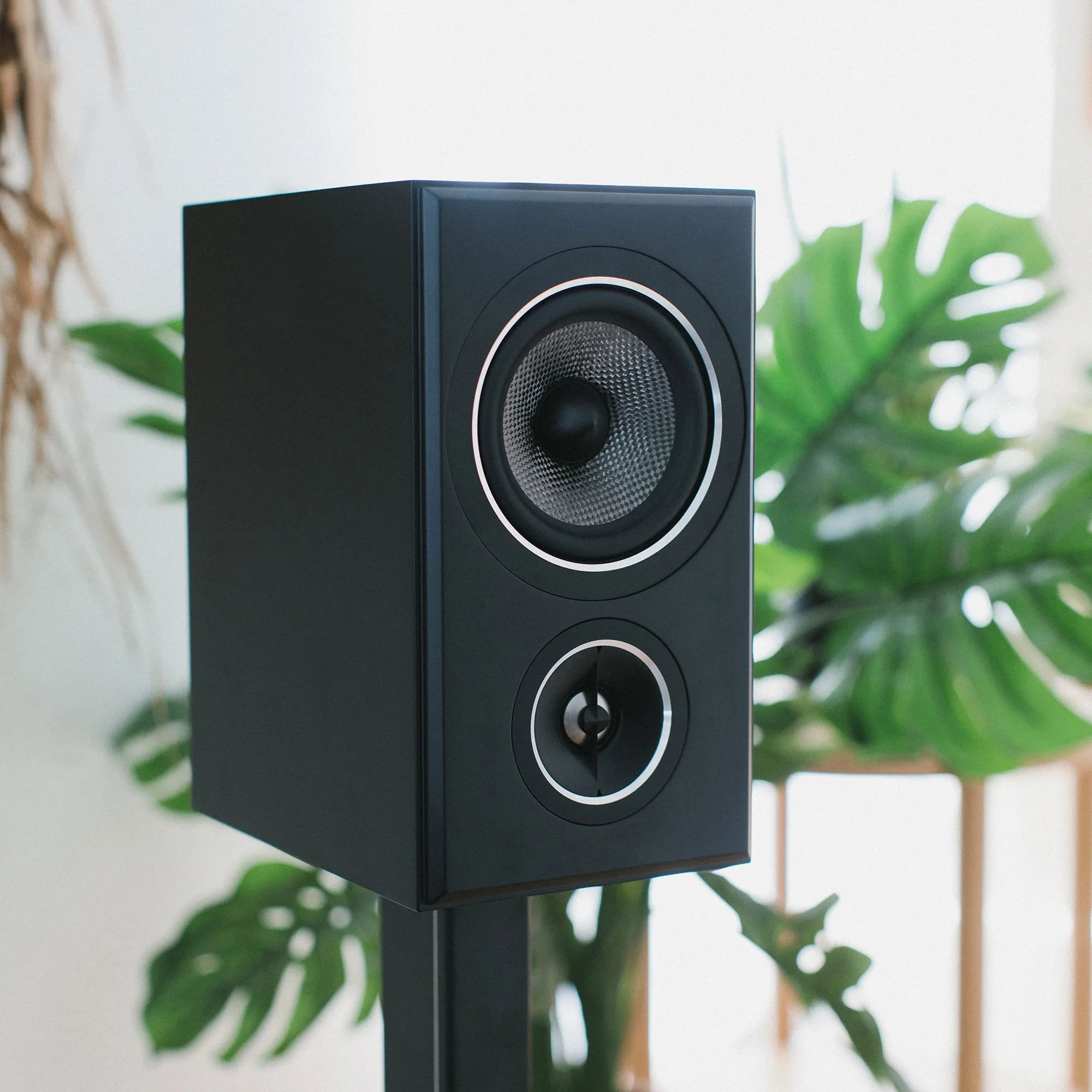 Precision Sound, Size-defying Bass